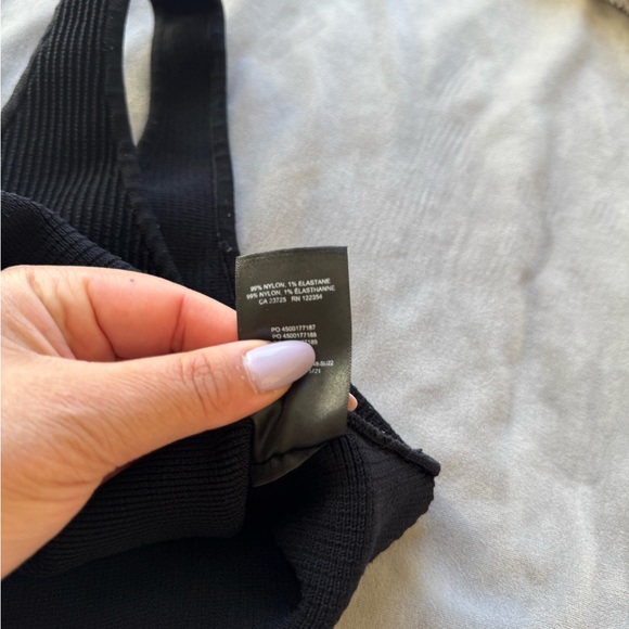 Black Aritzia one should crop top - Picture 7 of 7